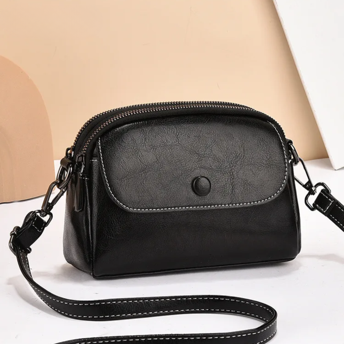 Poppy - Multi-Pocket Crossbody Bag