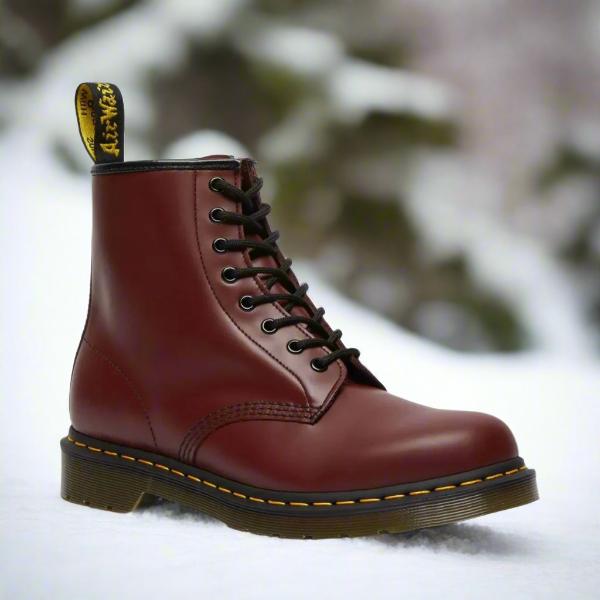 Elowen – Warm Lace-Up Winter Boots