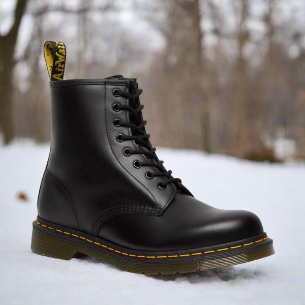 Elowen – Warm Lace-Up Winter Boots